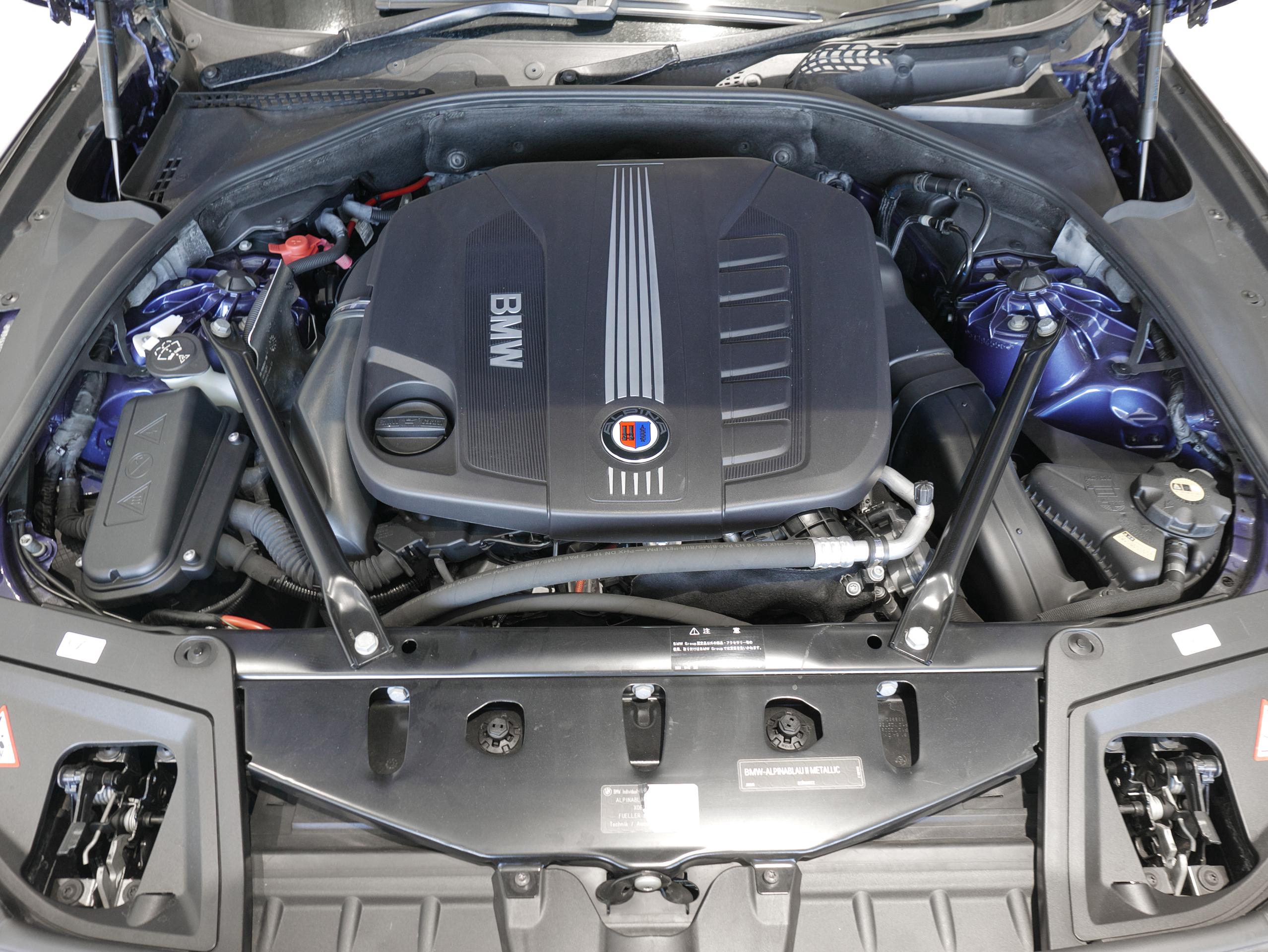 BMW アルピナ D5 ターボ リムジン エンジン