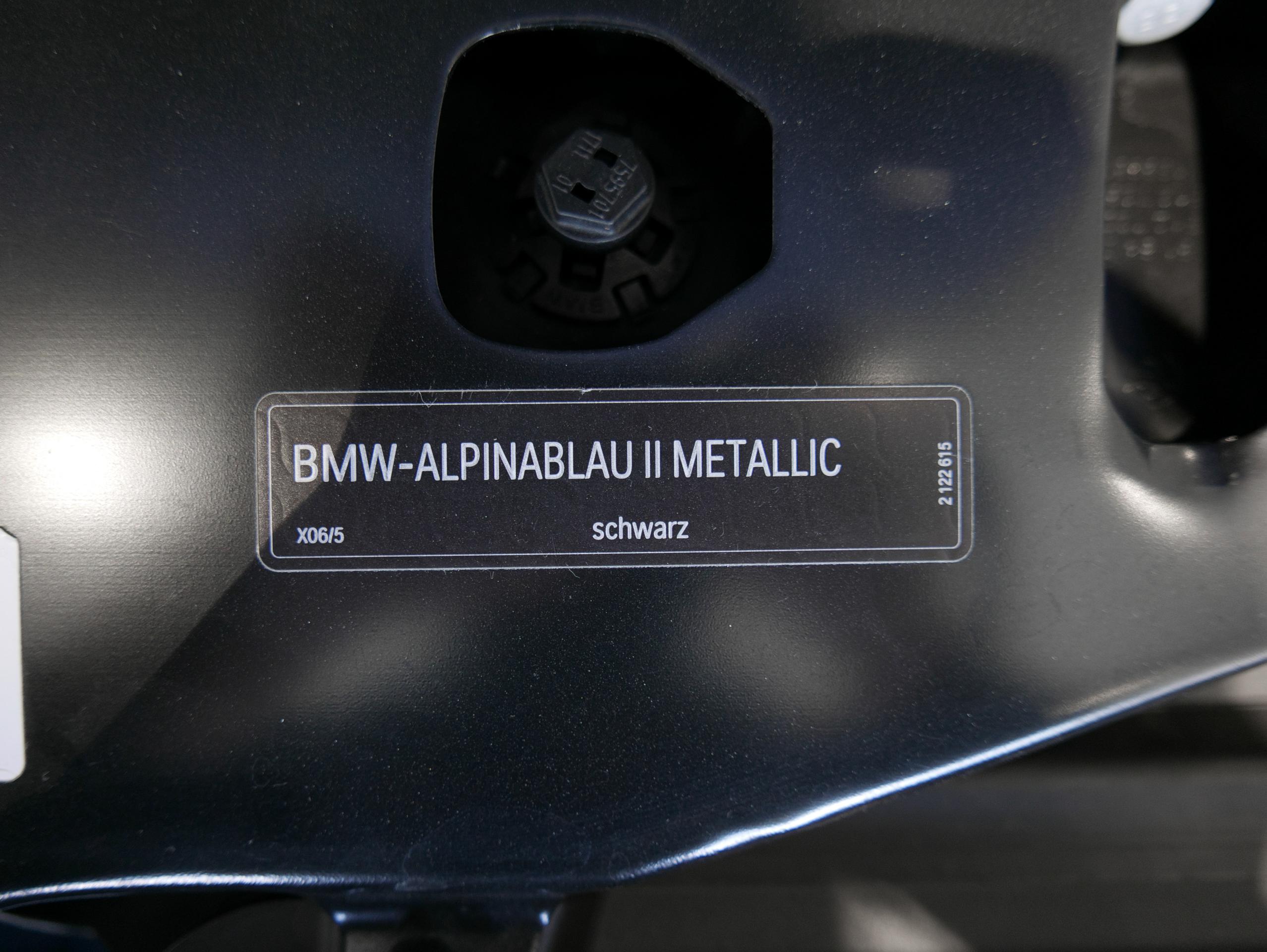 BMW アルピナ D5 ターボ リムジン カラーネーム
