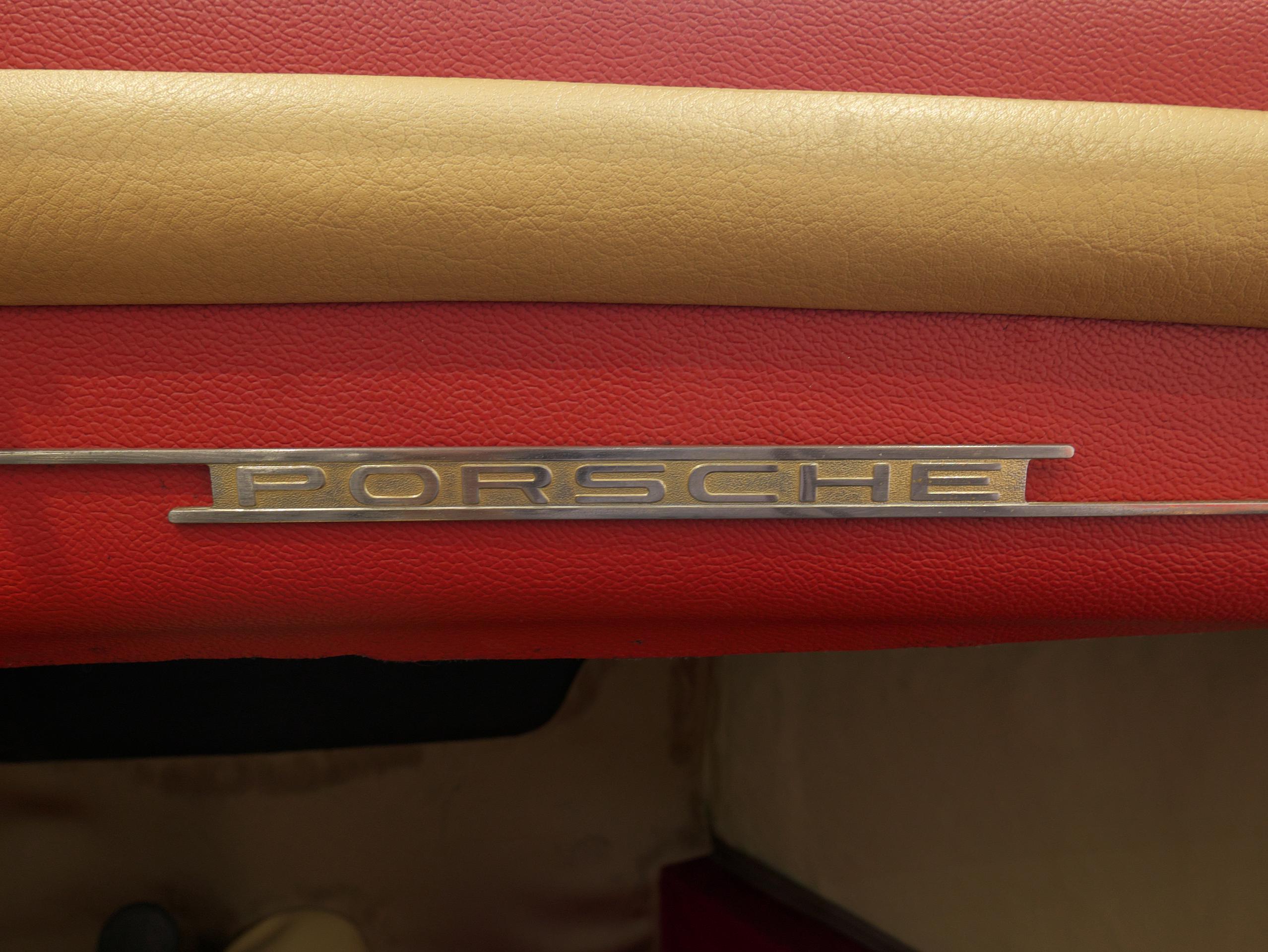 ポルシェ 356スピードスター レプリカ ダッシュボード