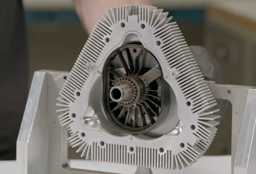 all new revolutionary rotary engine made US developed r tre yokohama