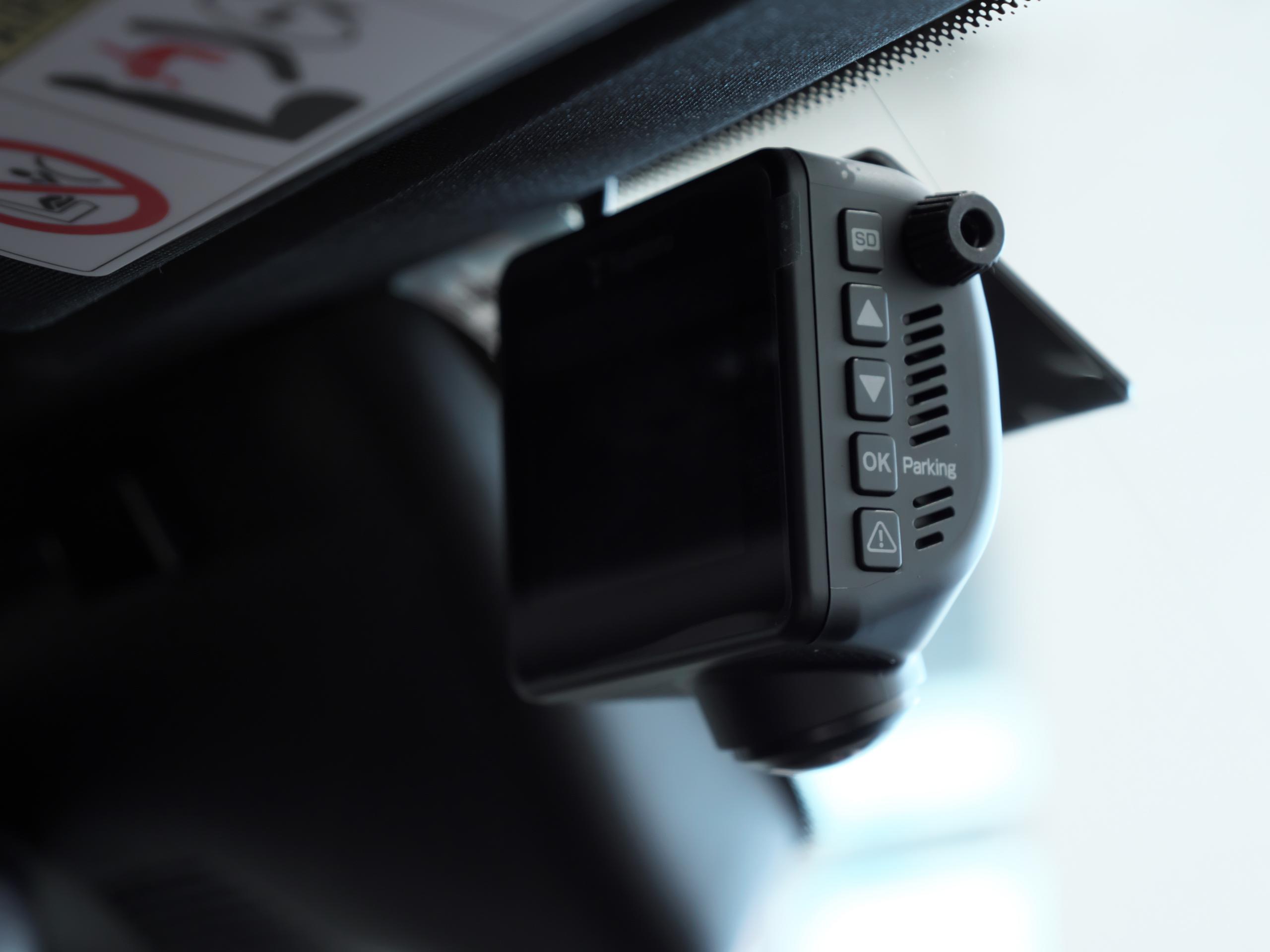 メルセデスAMG GT S ドライブレコーダー