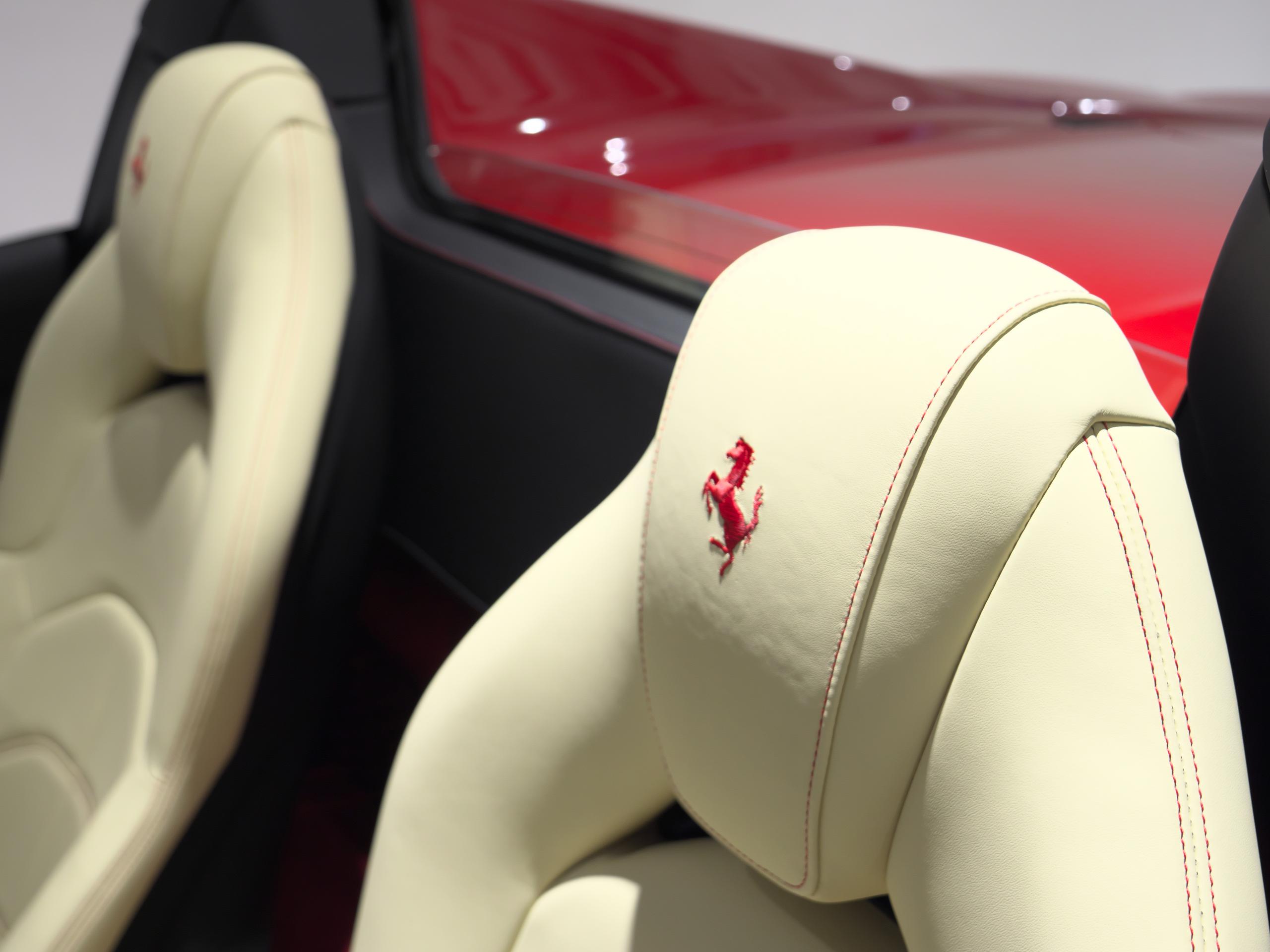 Ferrari 488 Spider “Rosso Corsa Metallic”