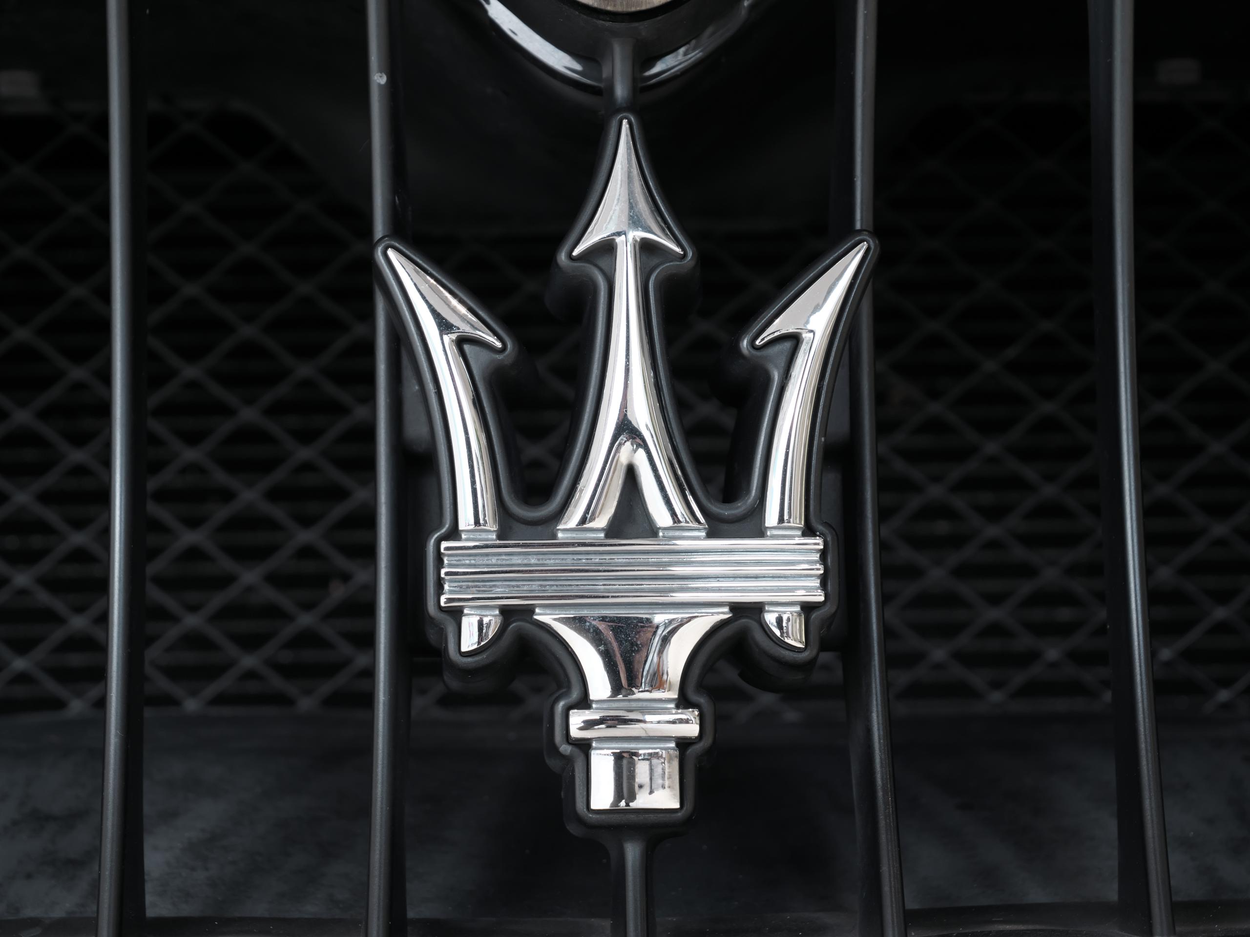 MASERATI Quattroporte SPORT GT S Awards Edition