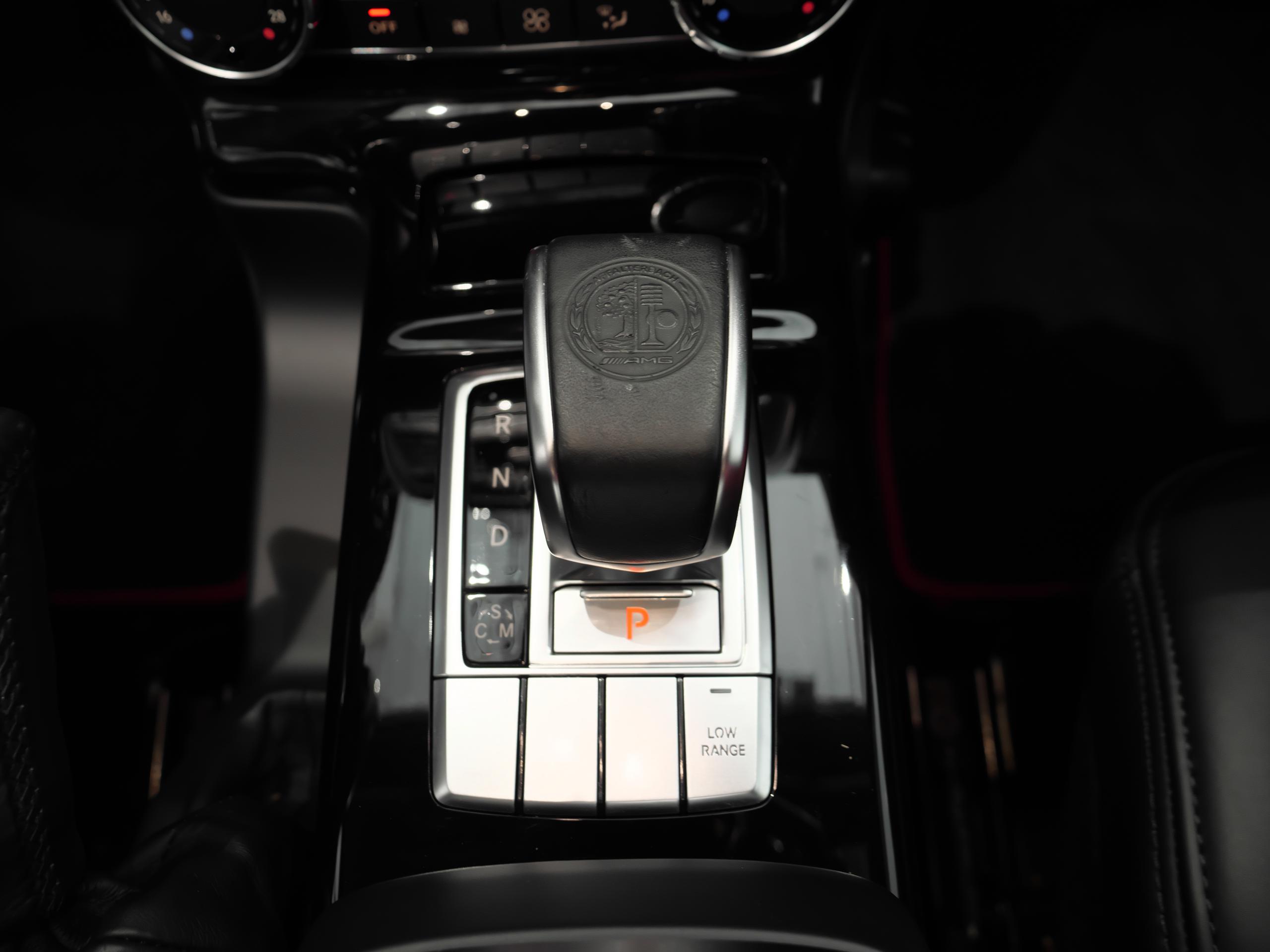 メルセデスベンツ Gクラス G63 AMG ロング デジーノミスティックホワイト シフトレバー