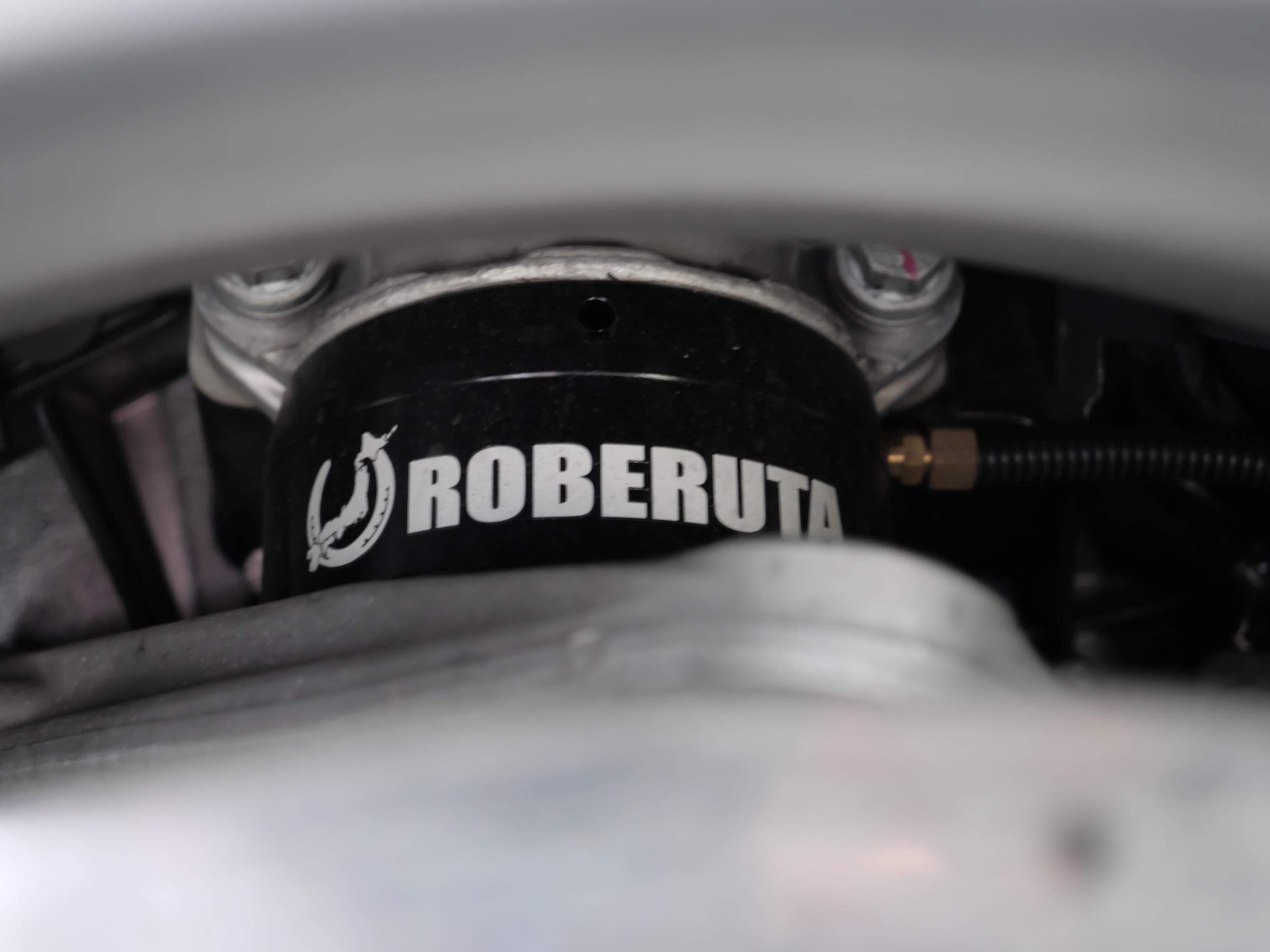 フェラーリ 458スパイダー ネロデイトナ フロント ロベルタリフター