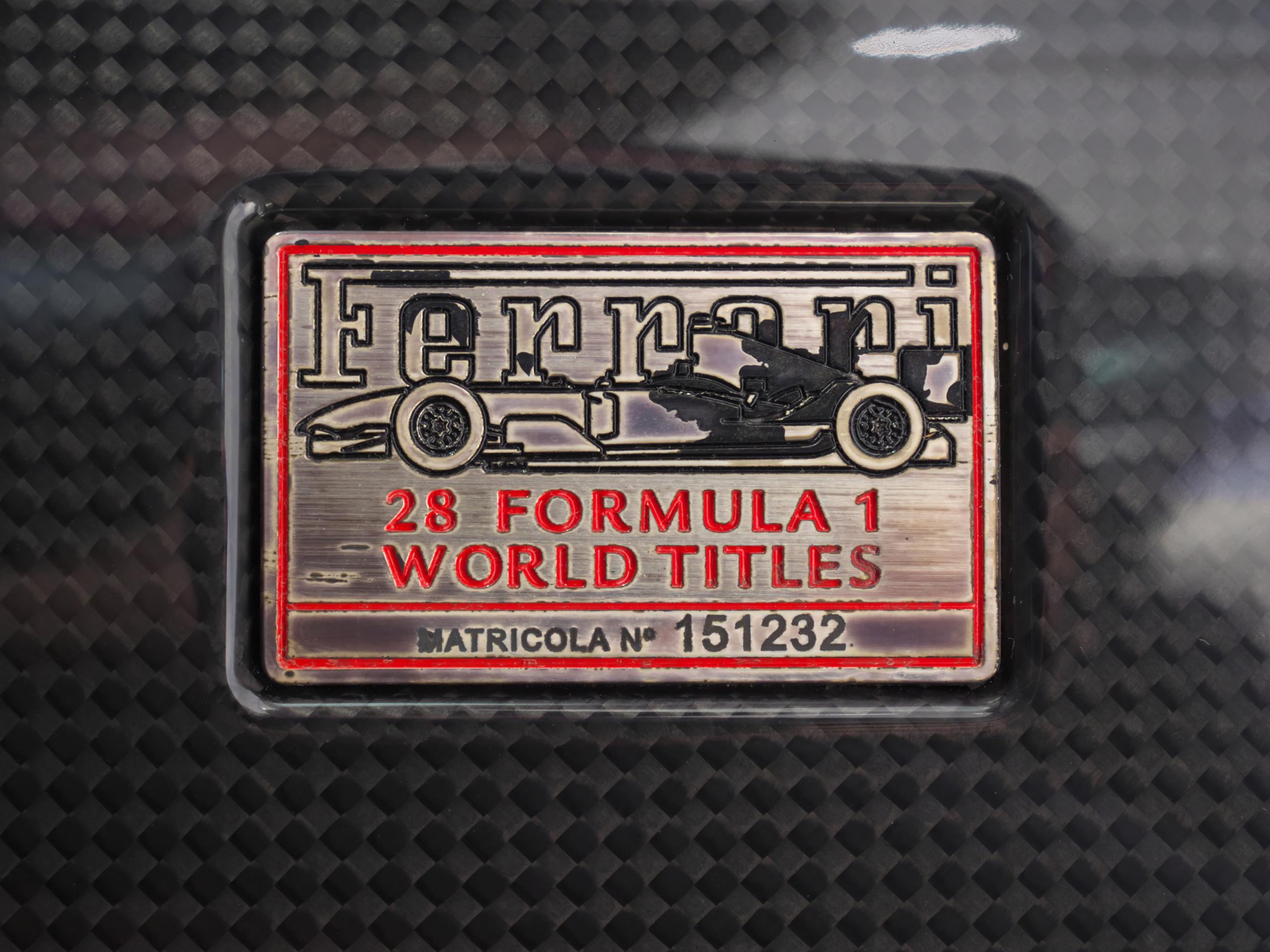フェラーリ F430 F1 グリジオシルバーストーン プレート