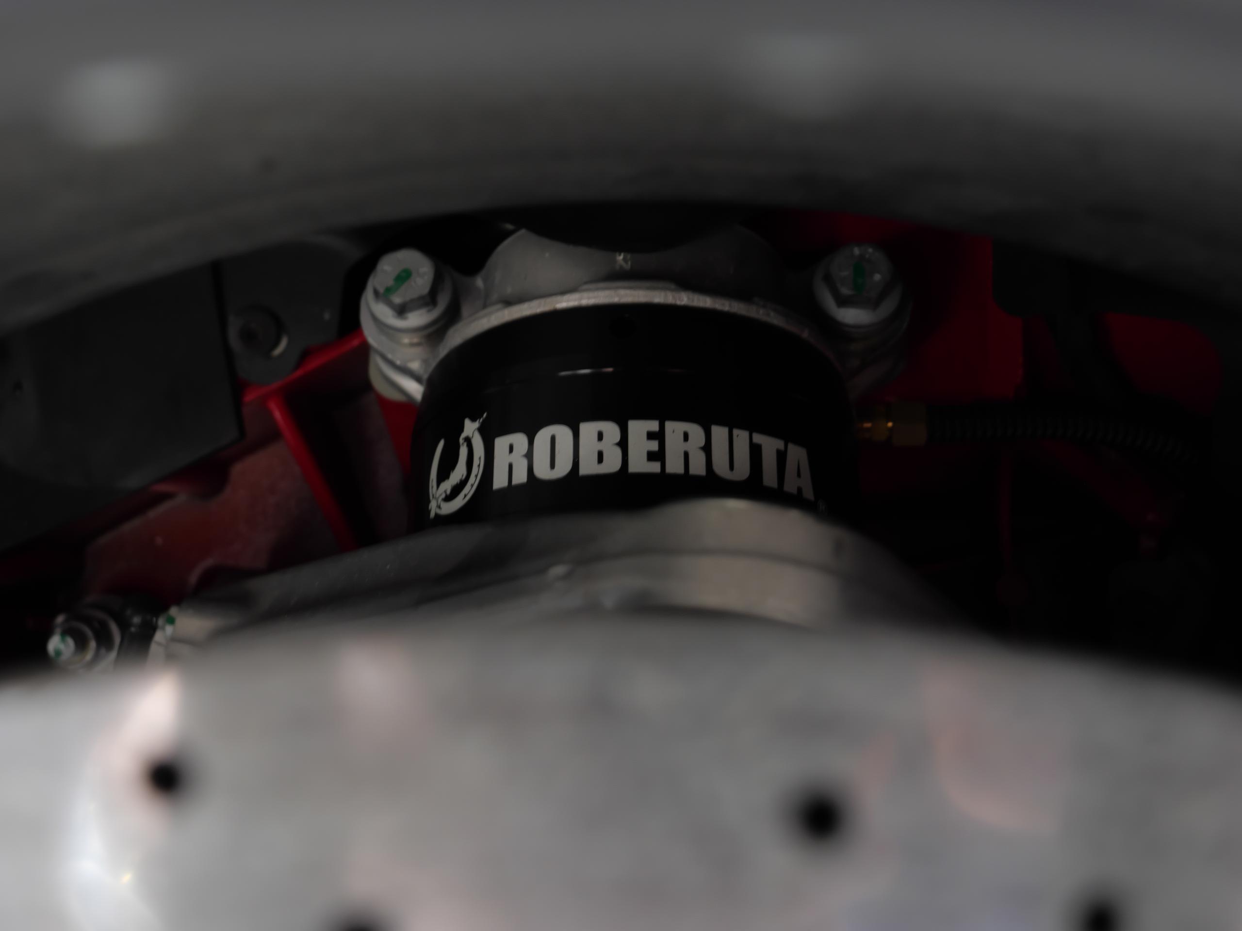 フェラーリ 458 スパイダー ロッソコルサ ロベルタ リフティングシステム