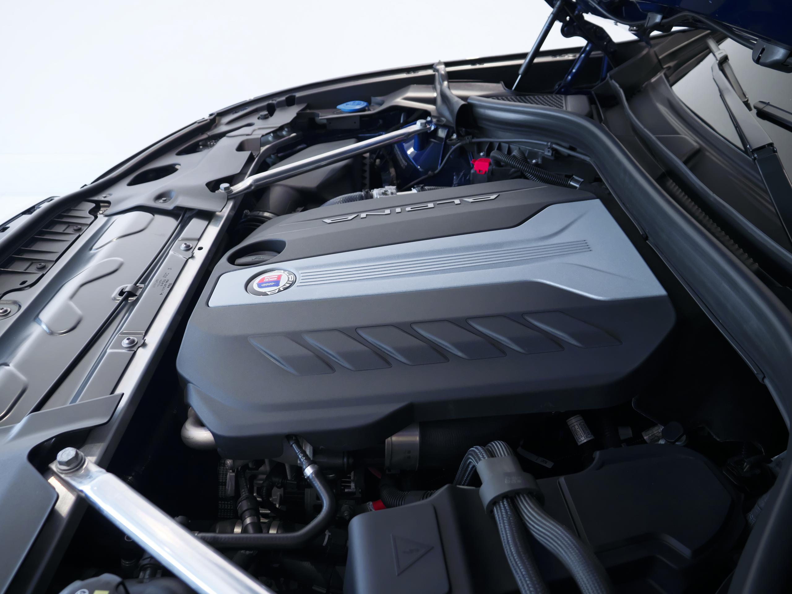 BMW アルピナ XD4 アルラット ファイトニックブルー エンジン