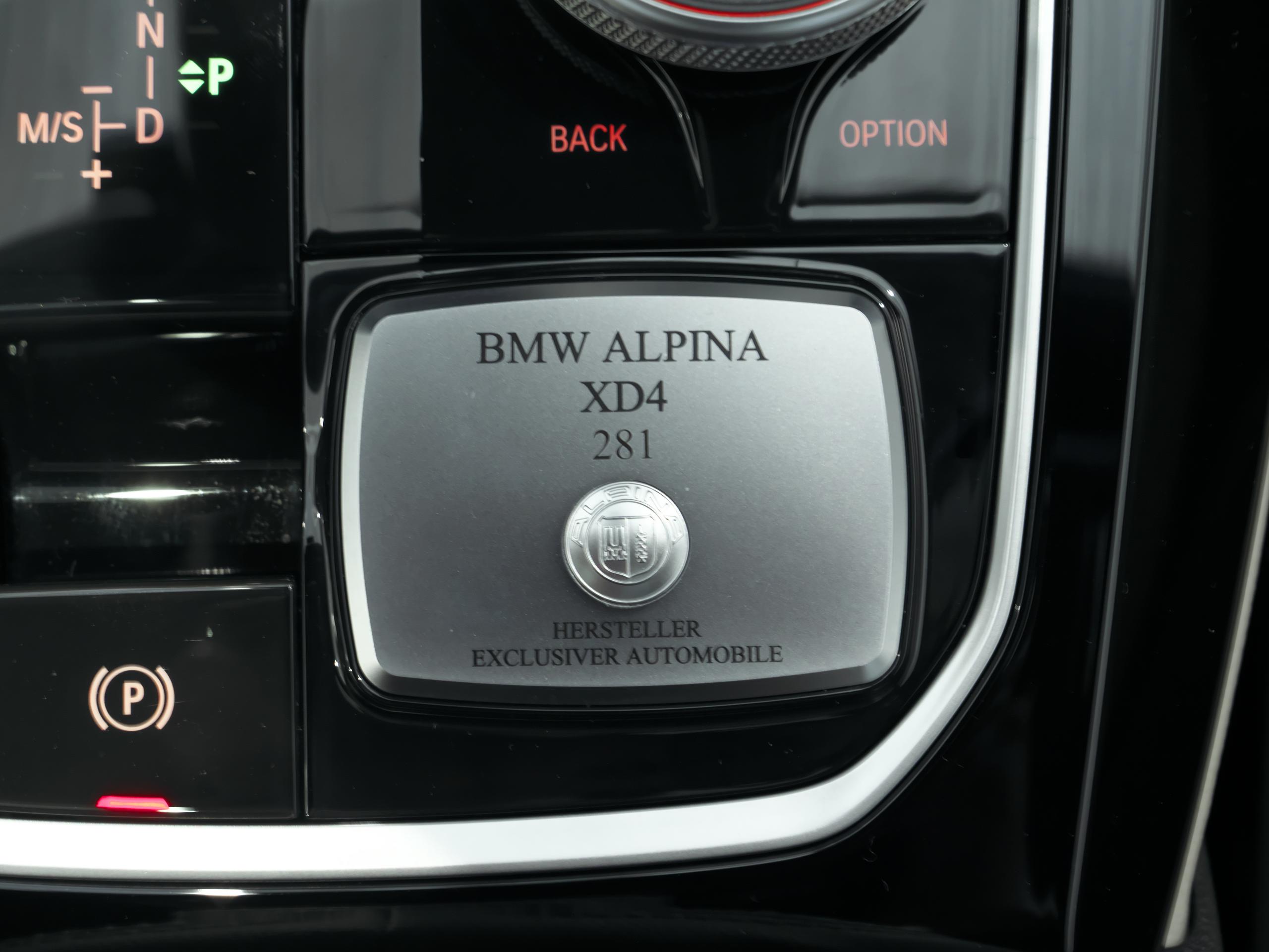 BMW アルピナ XD4 アルラット ファイトニックブルー プレート