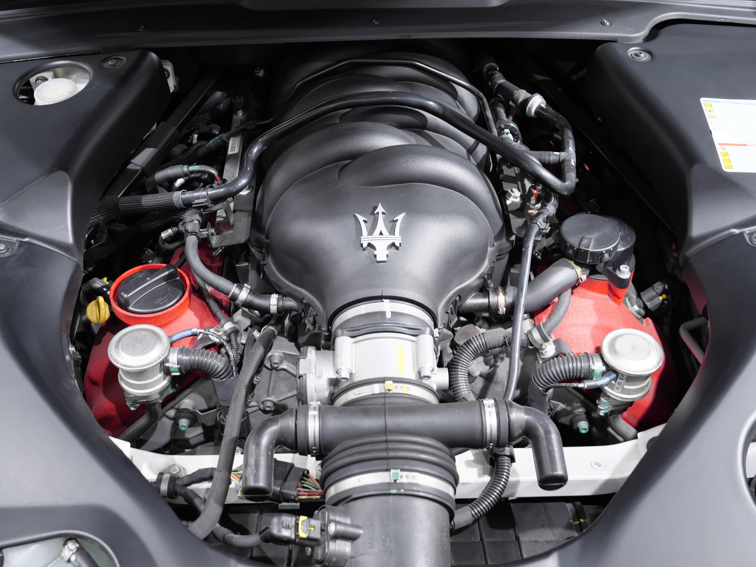 Maserati GranCabrio Sport MC SportLine